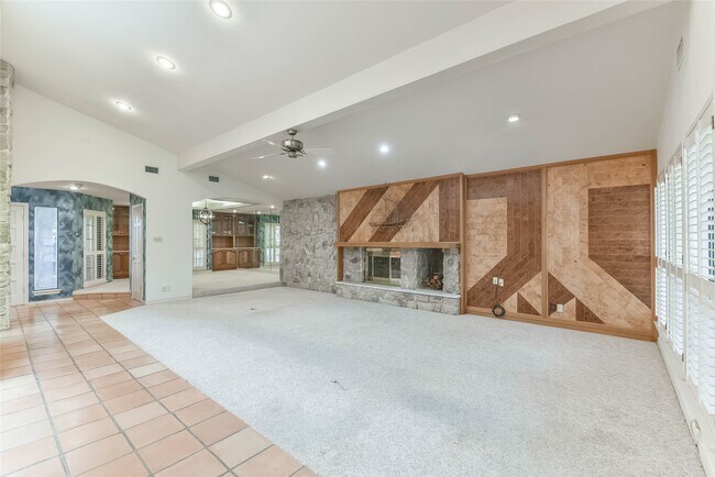 Building Photo - 1 Cadena Ct