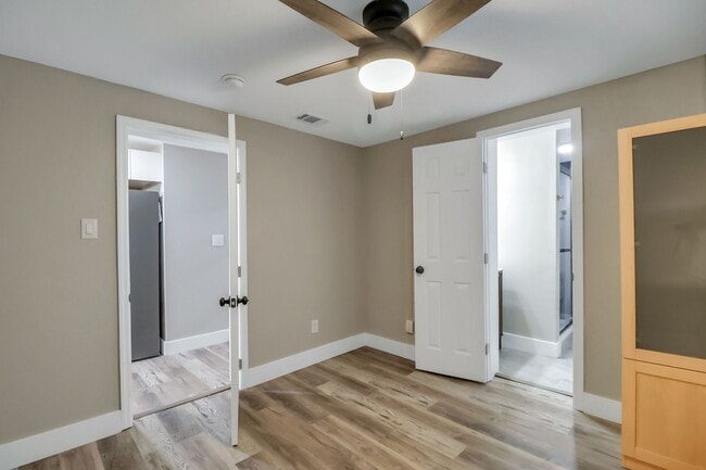 Building Photo - Updated 3BR, 2BA Craftsman Home Minutes from Downtown Savannah