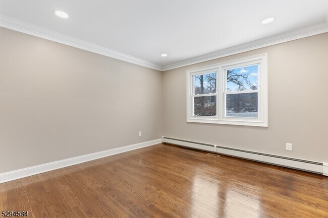 Building Photo - 26 Genevieve Ave