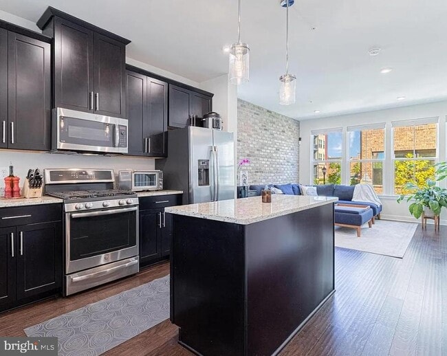 Building Photo - 6215 Herald St