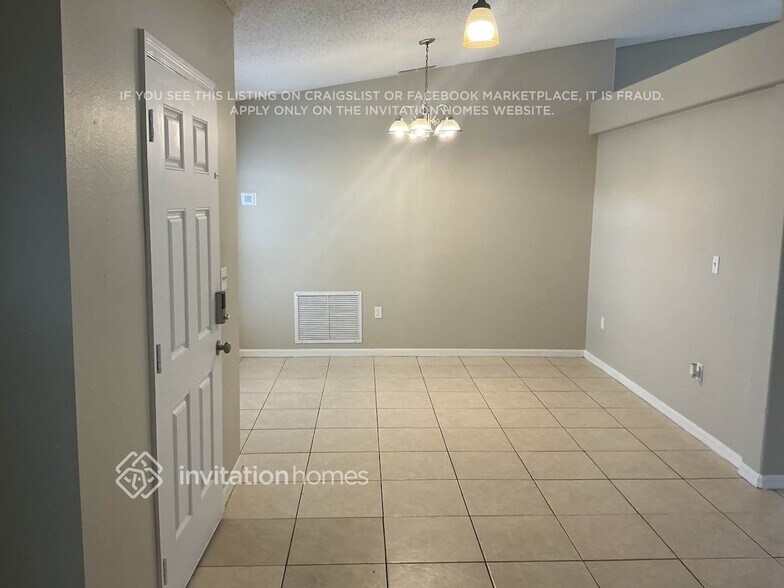 Building Photo - 936 Delano Ct