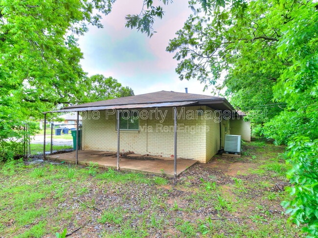 Building Photo - 4301 N Terry Ave