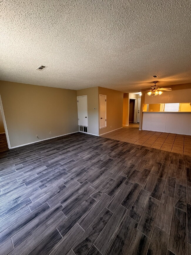 Building Photo - 1818 S 13th Pl