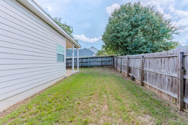 Building Photo - 8395 Ivy Mill Way