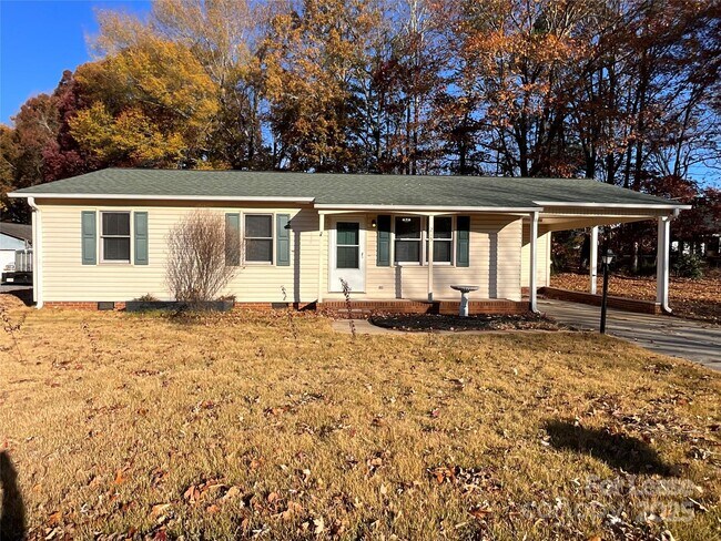 Primary Photo - 215 Liberty St