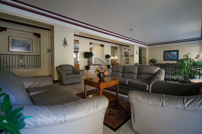 Building Photo - Arlington Apartments