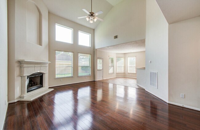 Primary Photo - 5122 Raven Forest Ln