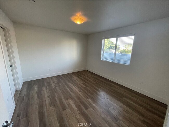 Building Photo - 11312 Huston St