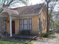 Building Photo - 317 W 35th St