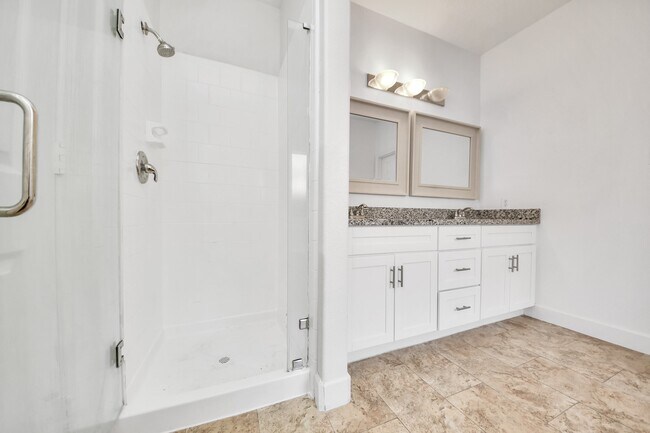 Building Photo - 13515 Scarab Dr