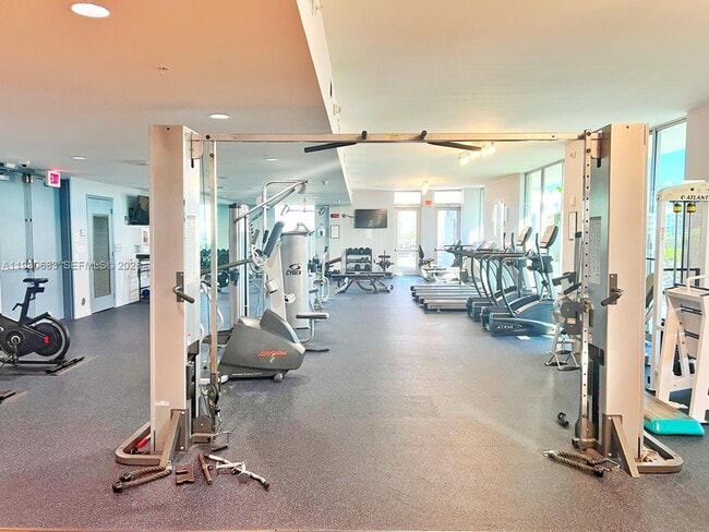 Building Photo - 7901 Hispanola Ave