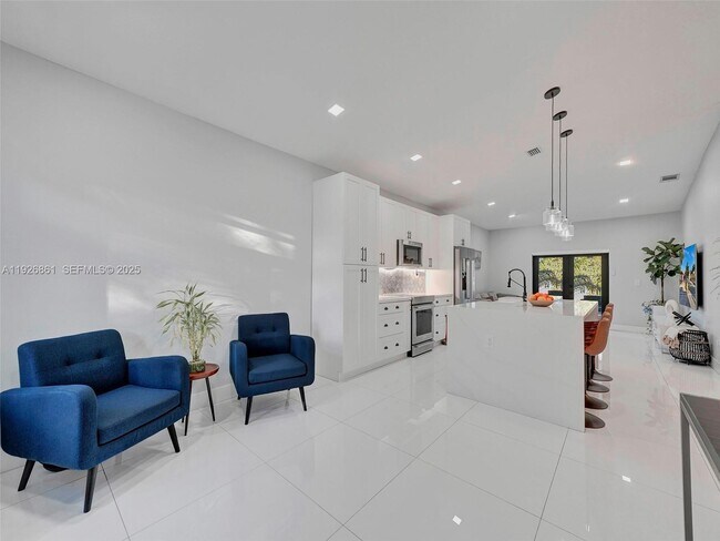 Building Photo - 19901 NW 77th Ct