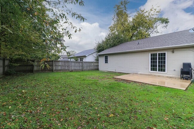 Building Photo - 1622 Iowa St