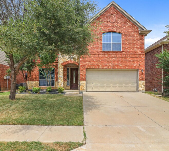 Primary Photo - 5209 Memorial Dr