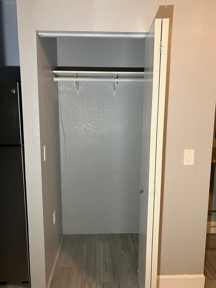 Closet - 2624 NE 1st Ave