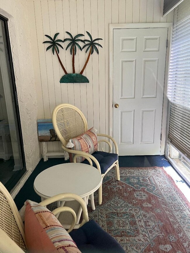 Building Photo - 5403 SE Miles Grant Rd