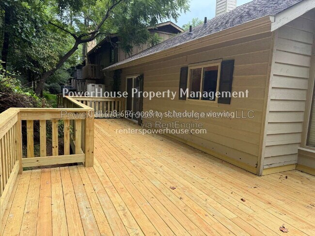 Building Photo - 145 Starboard Point