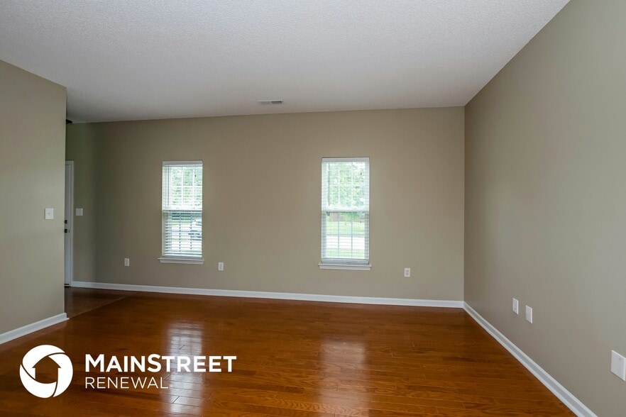 Building Photo - 11717 Black Maple Ave