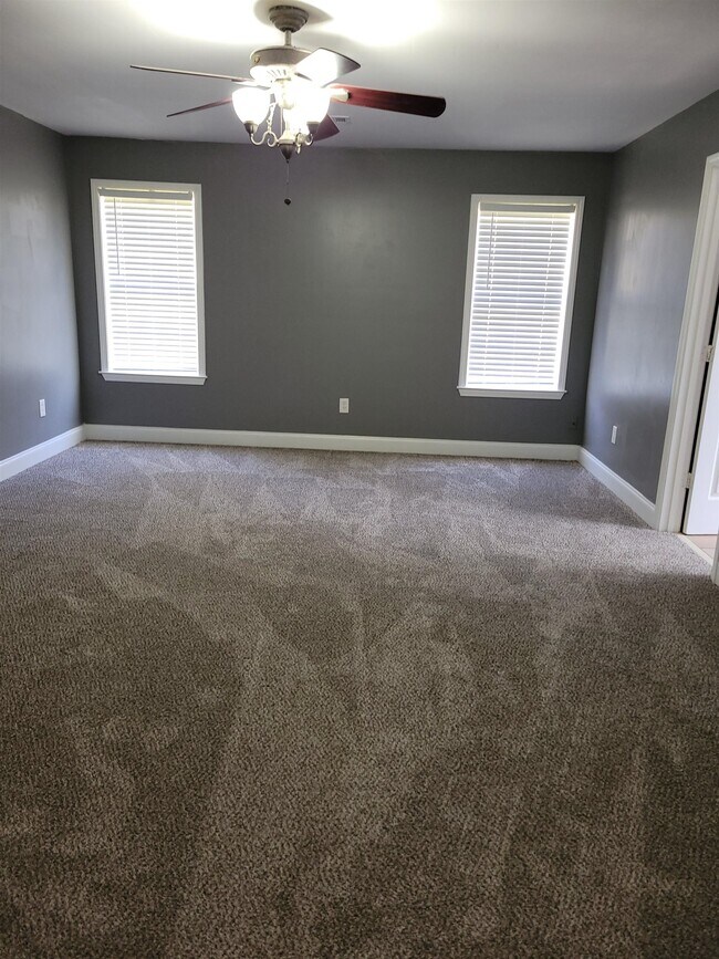 Building Photo - 377 Walker Field Ln