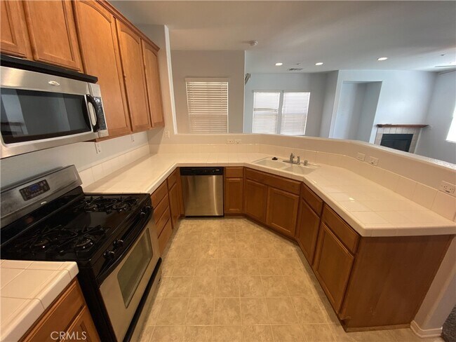 Building Photo - 15651 Vista Way