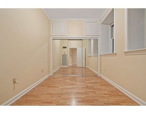 Building Photo - 416 Marlborough St