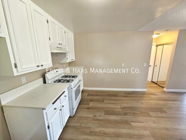 Building Photo - 6673 N Hammond Ave