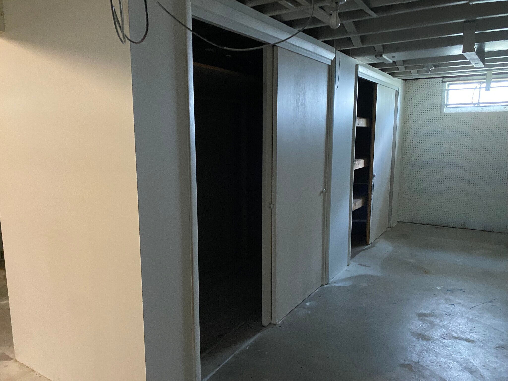 Building Photo - 216 Dort Ln NW