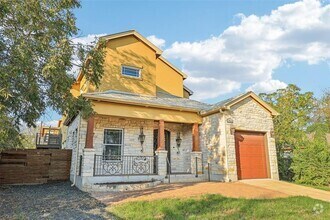 Building Photo - Incredible Unique Downtown Estate