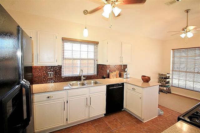 Building Photo - 314 Pool St