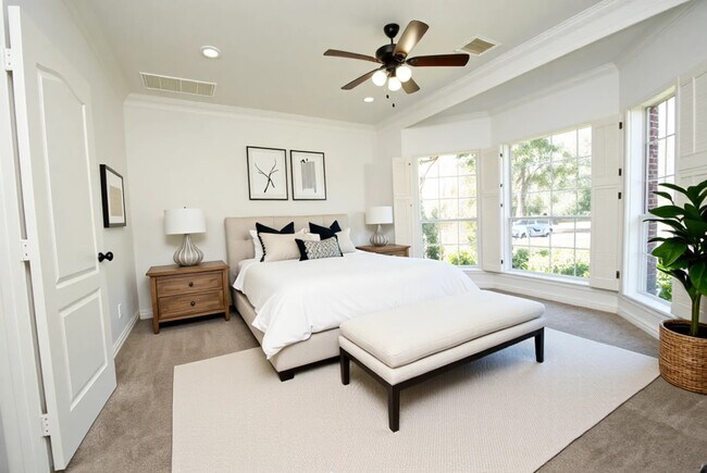 Building Photo - 5202 Summer Snow Dr