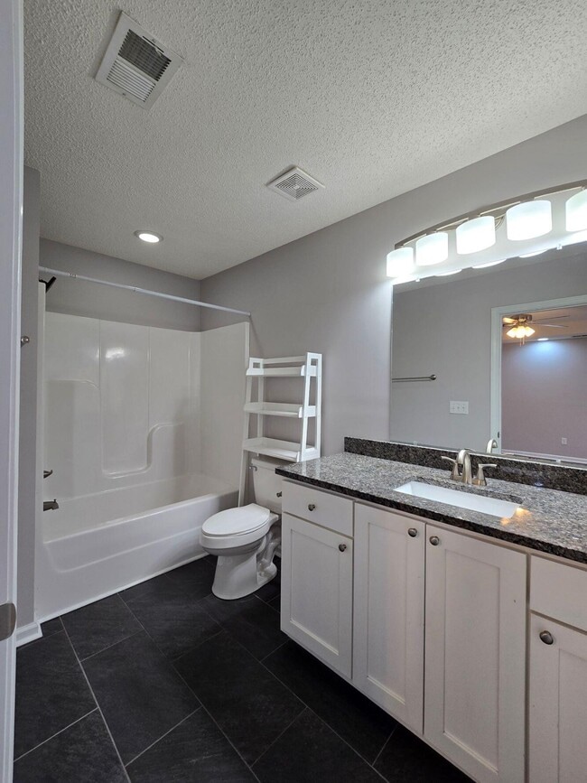 Building Photo - 810 Slidingrock Ln