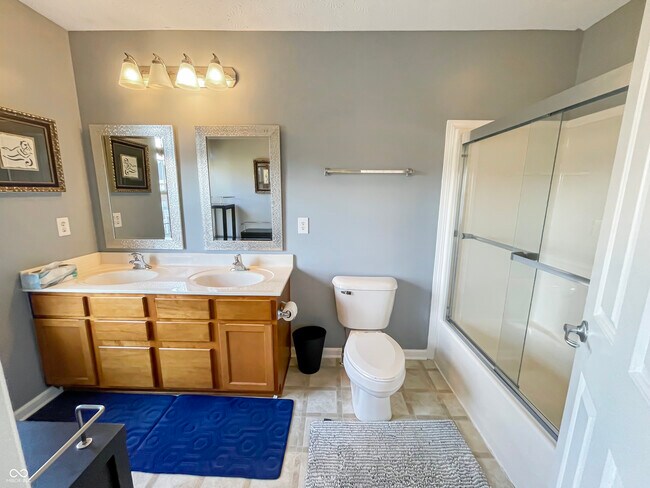 Building Photo - 450 Sheets Dr