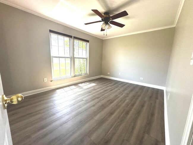 Building Photo - 28426 Longmeadow Ln