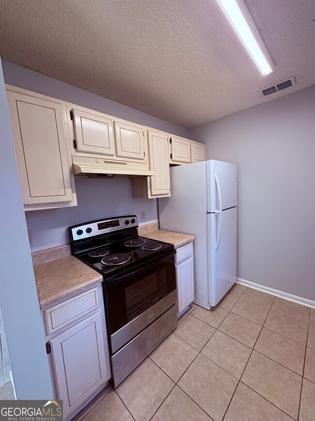 Building Photo - 175 Talbot Ct