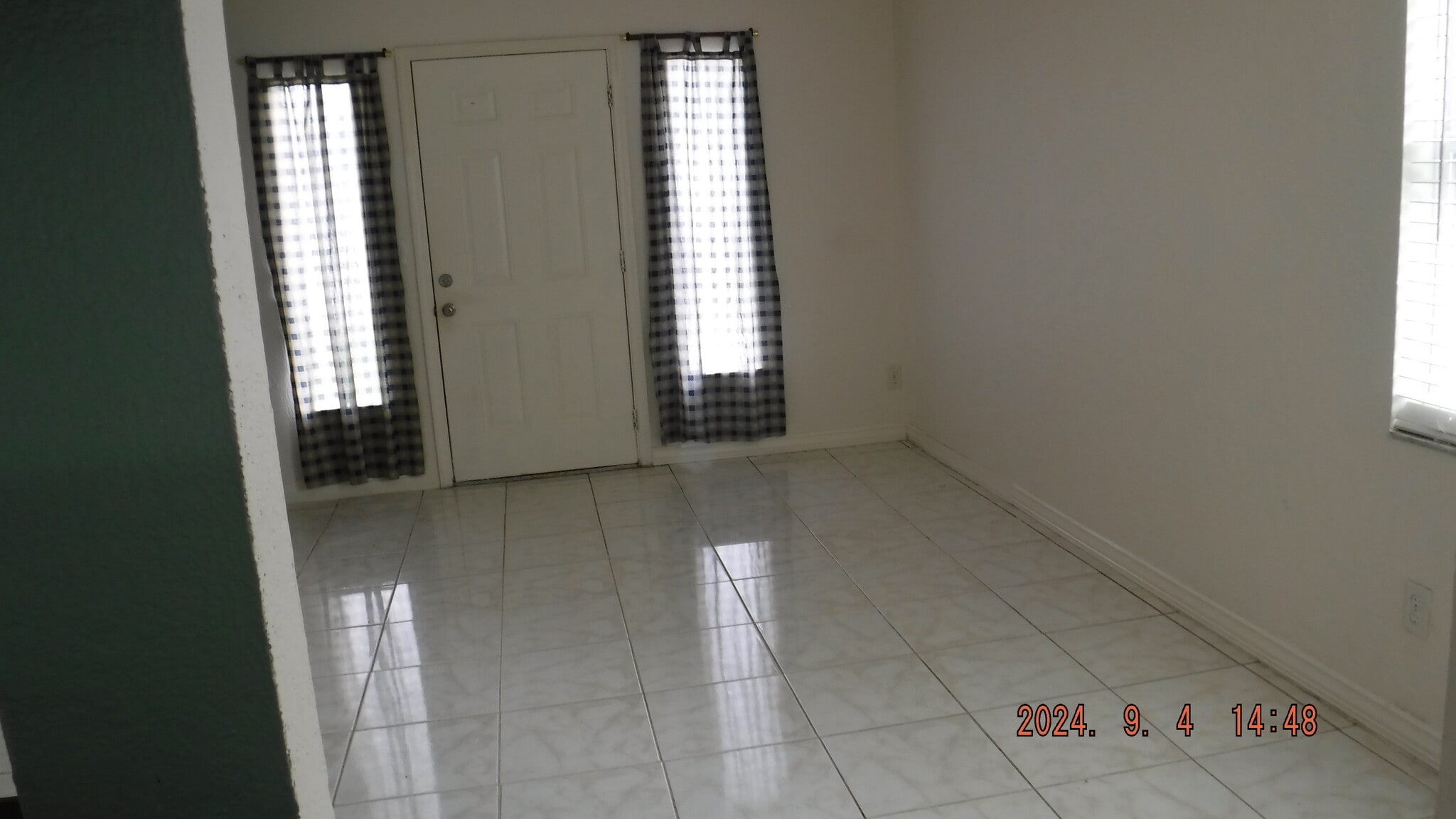 Building Photo - 2138 19th Ave SW