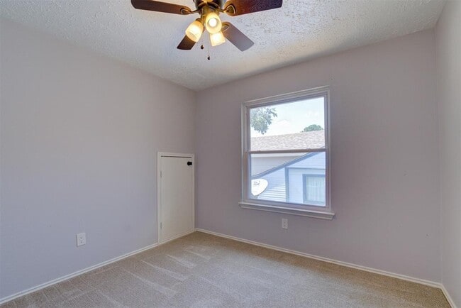 Building Photo - 3706 Echo Grove Ln