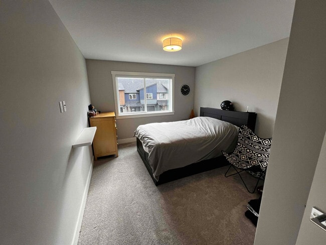 Building Photo - 12048 NE 108th St