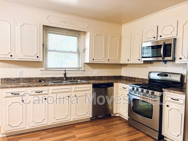 Building Photo - 609 Jacobs Rd