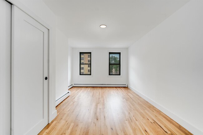 Building Photo - 216 Jefferson St