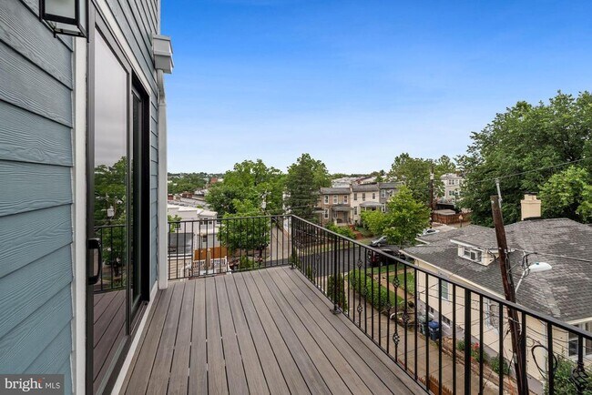 Building Photo - 4527 Georgia Ave NW