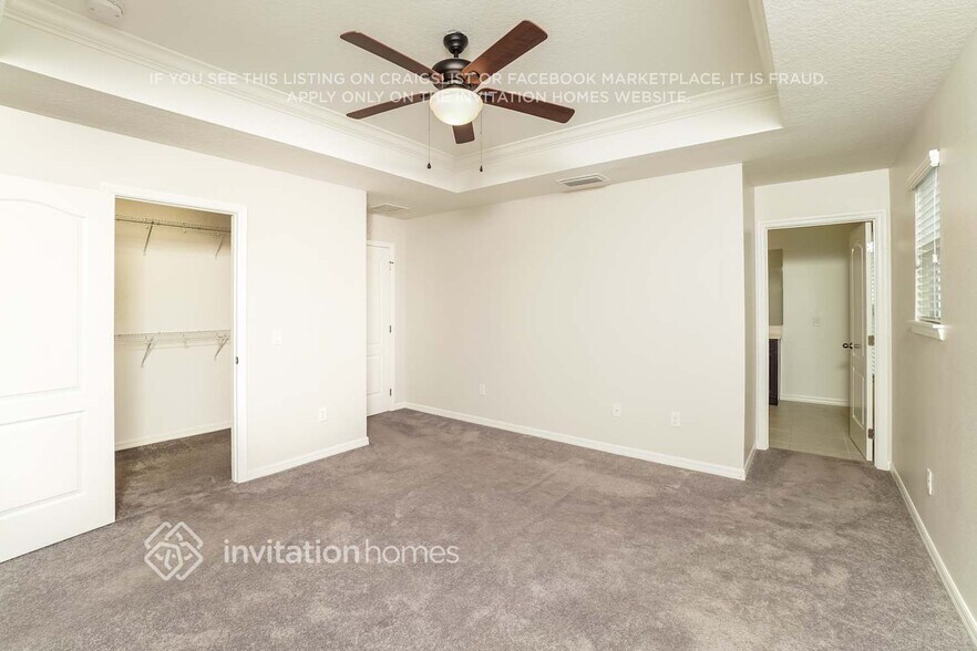 Building Photo - 14810 Caravan Ave