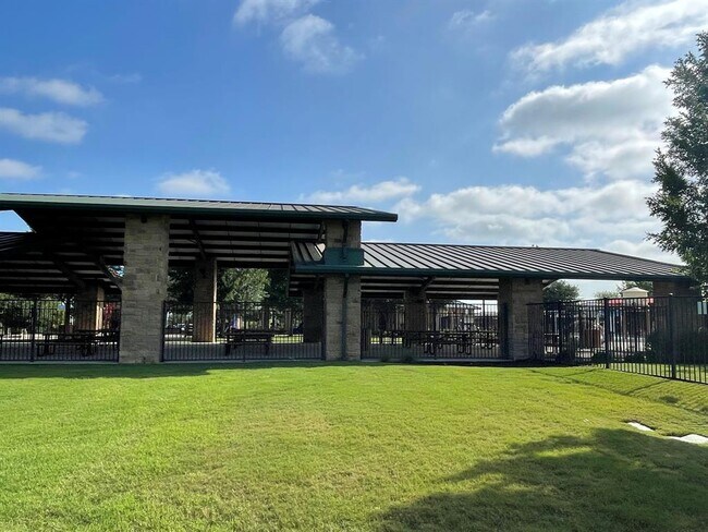 Building Photo - 170 Brazil Dr