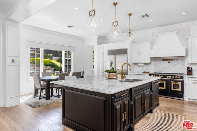 Building Photo - 25490 Prado De Las Bellotas