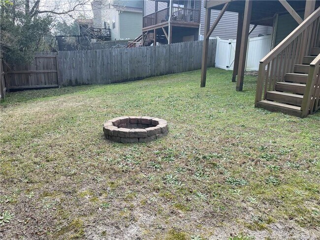 Building Photo - 42 Expedition Dr