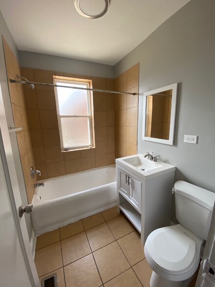 Building Photo - 9001 S Loomis St