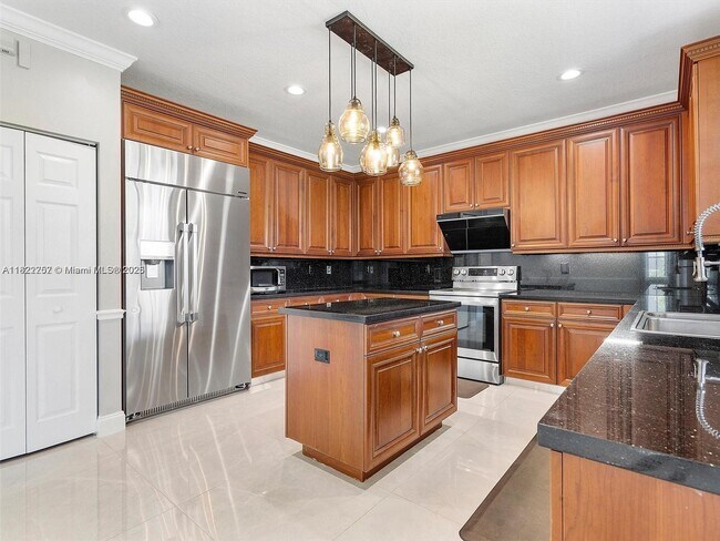 Building Photo - 1175 Peregrine Way