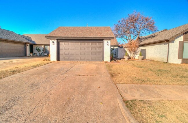 Building Photo - 3813 Ives Way