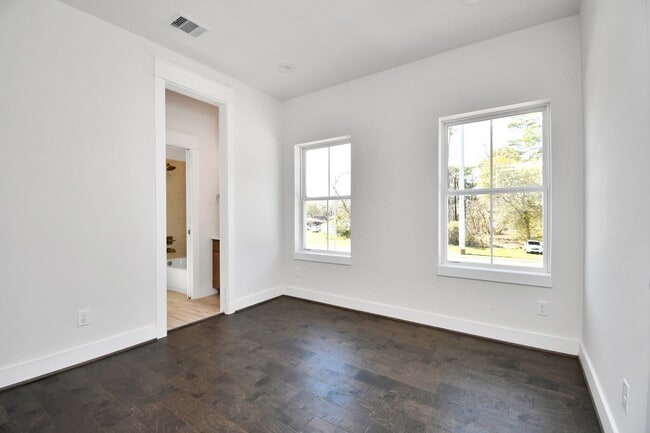 Building Photo - 5418 Wheatley St