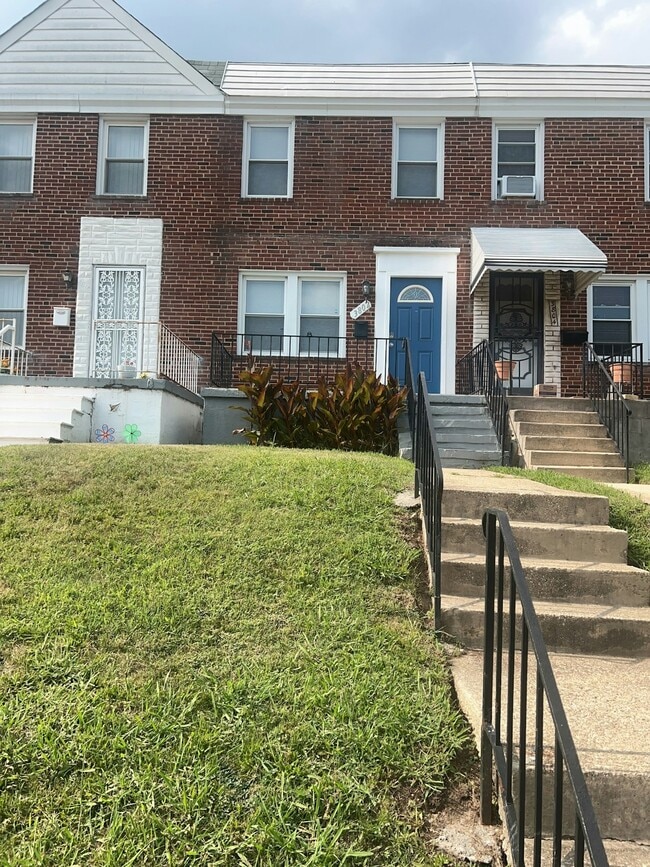 Building Photo - 3802 Lyndale Ave