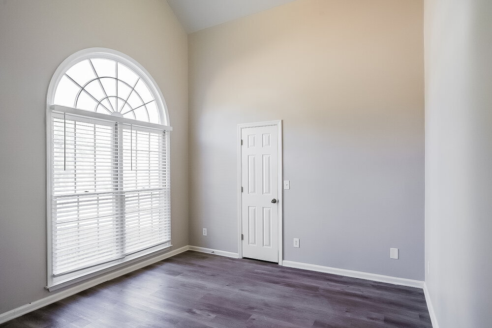 Building Photo - 5471 Saddle Creek